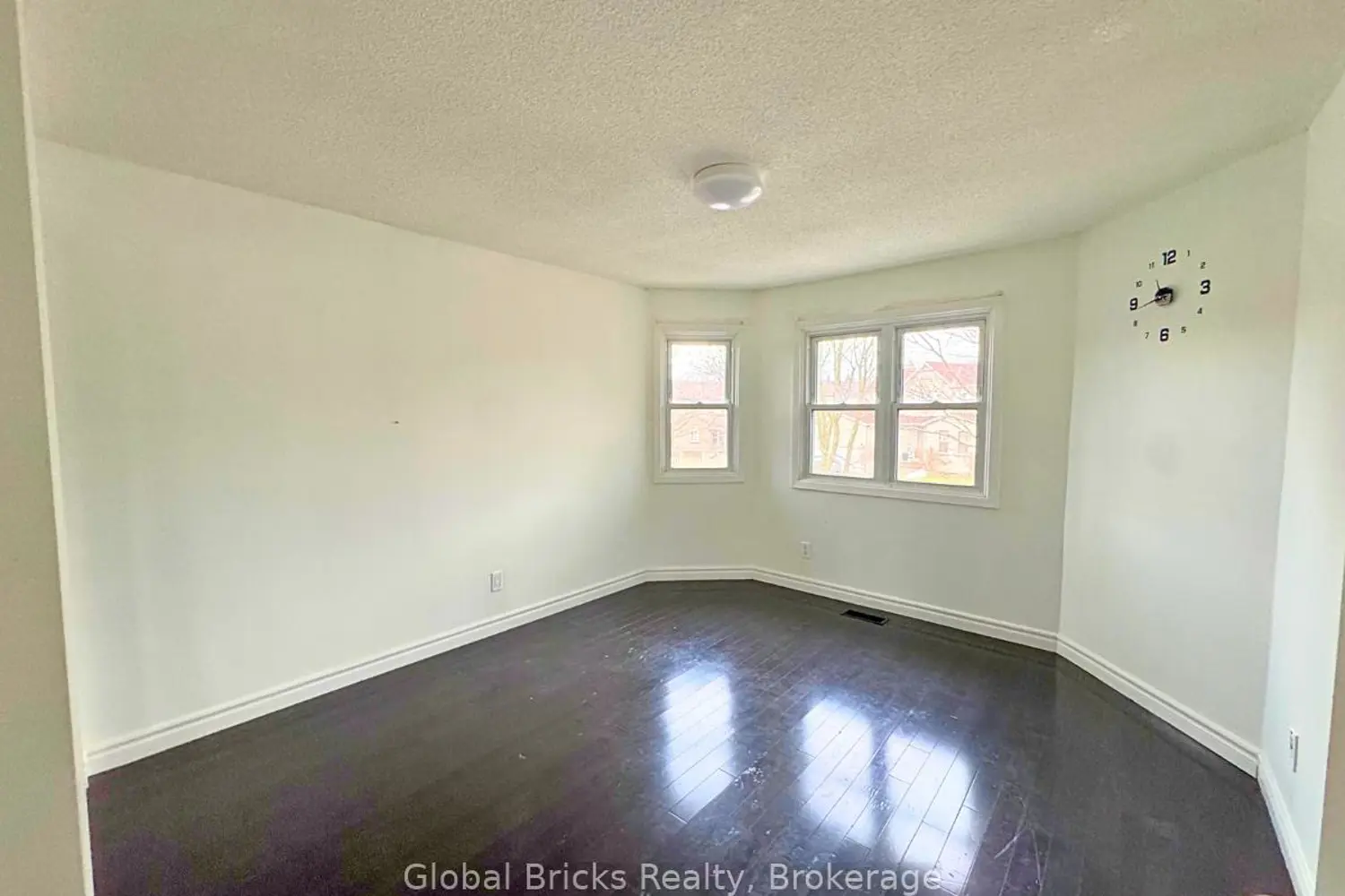 Additional image 18 of 41 Fieldview Crescent