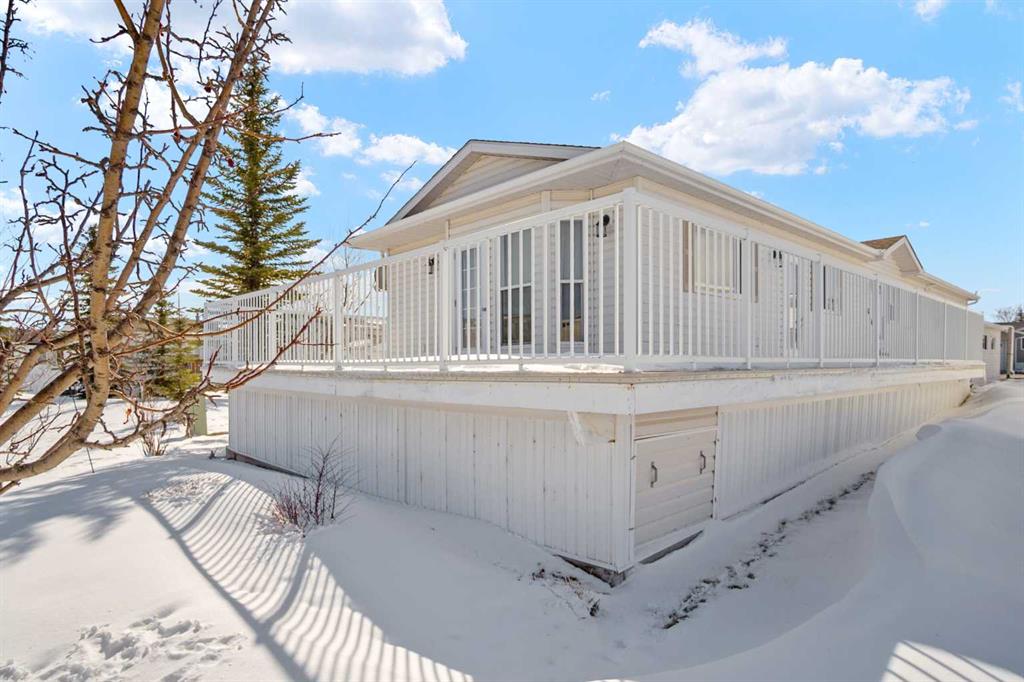 Additional image 3 of 38-5210 65 Avenue, Olds, AB, T4H 1W7