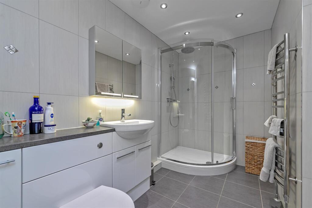 Additional image 13 of Woodstock Road North, St. Albans