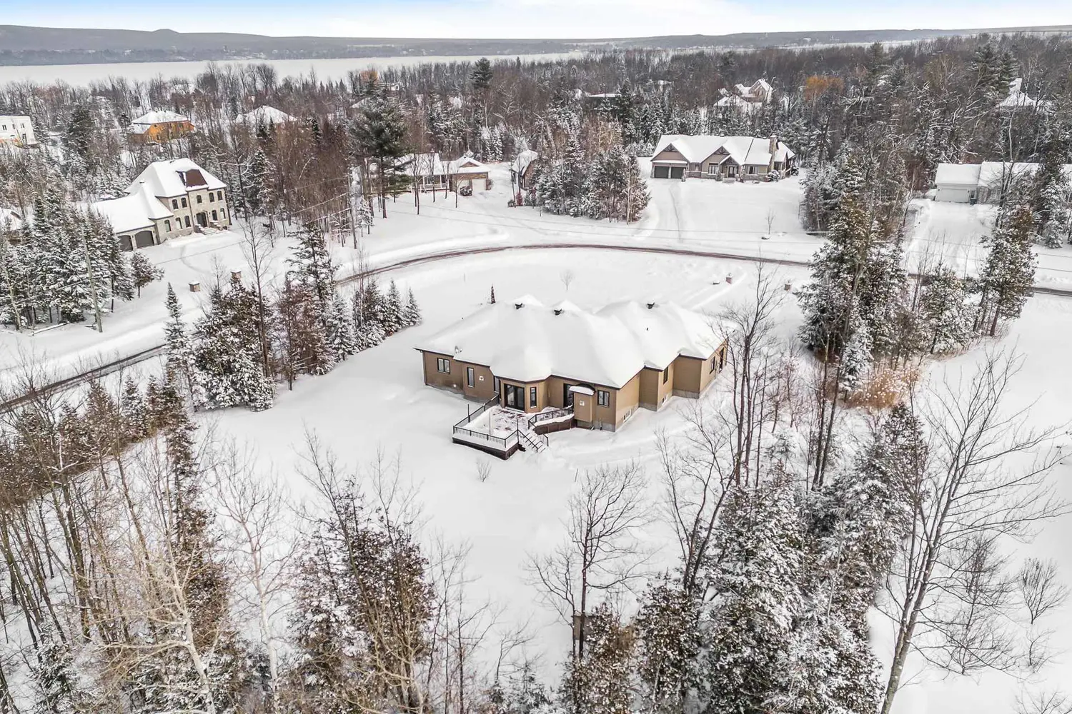 Additional image 16 of 501 Du Parc Road