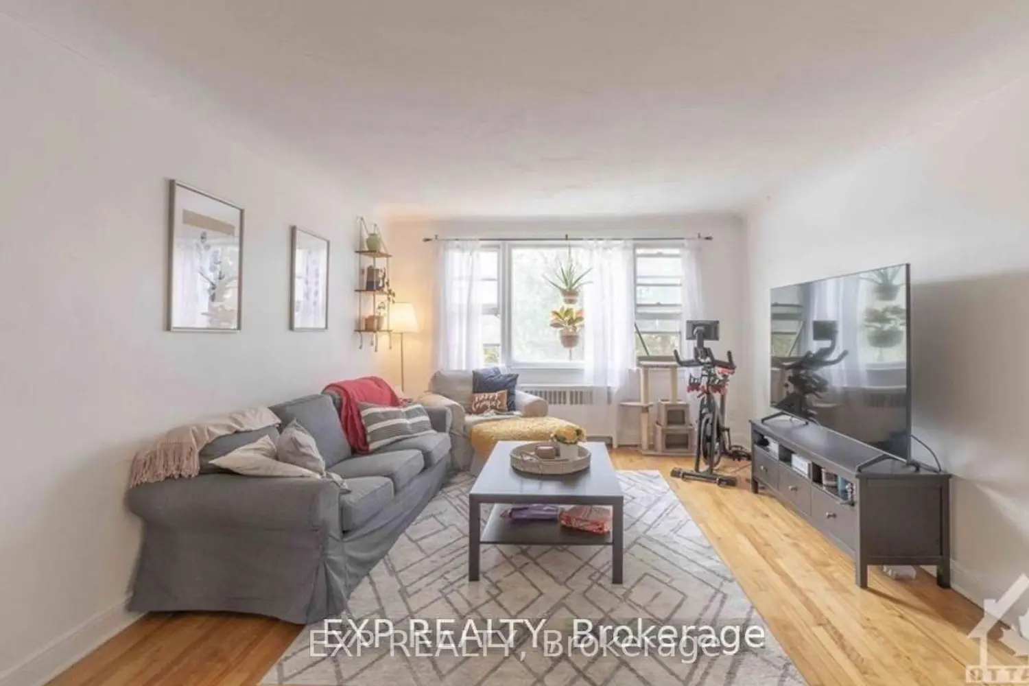 873 Kirkwood Avenue photo 2