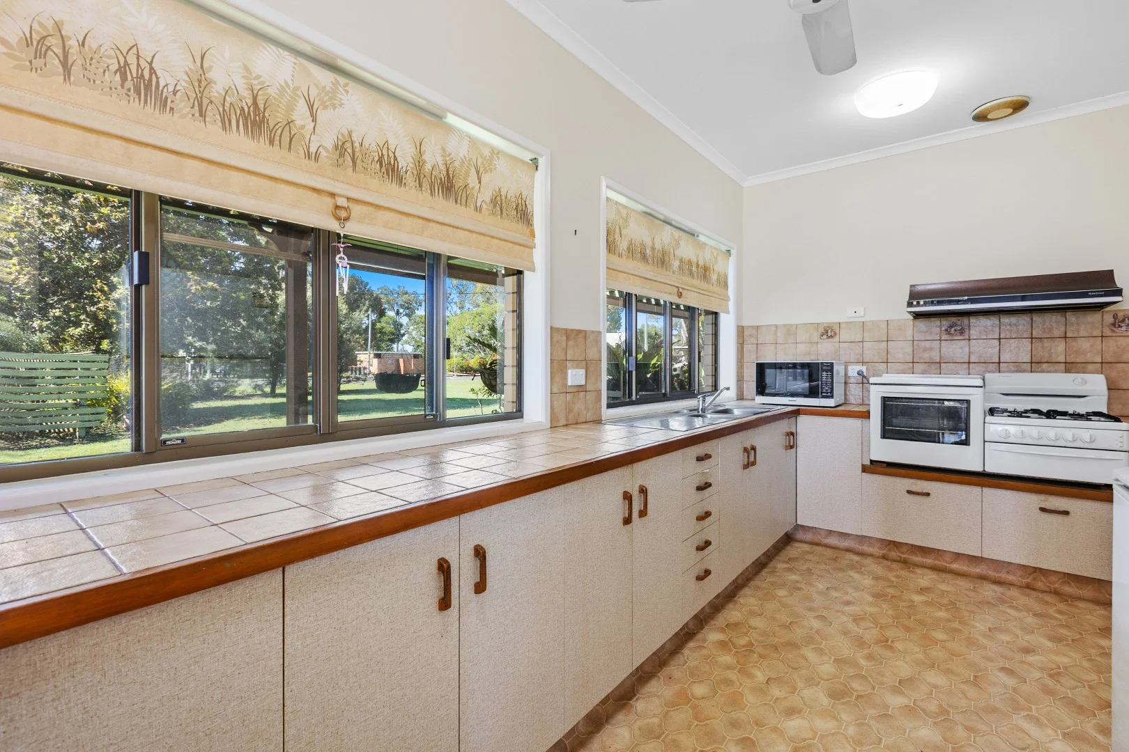 Additional image 2 of 156 Toolara Road, Tin Can Bay QLD 4580