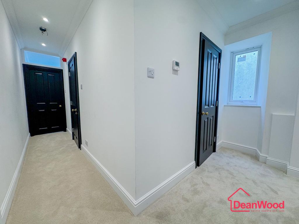 Additional image 16 of 2 bed flat for saleApartment 2, 18 Derby Square, Douglas, Isle Of Man IM1