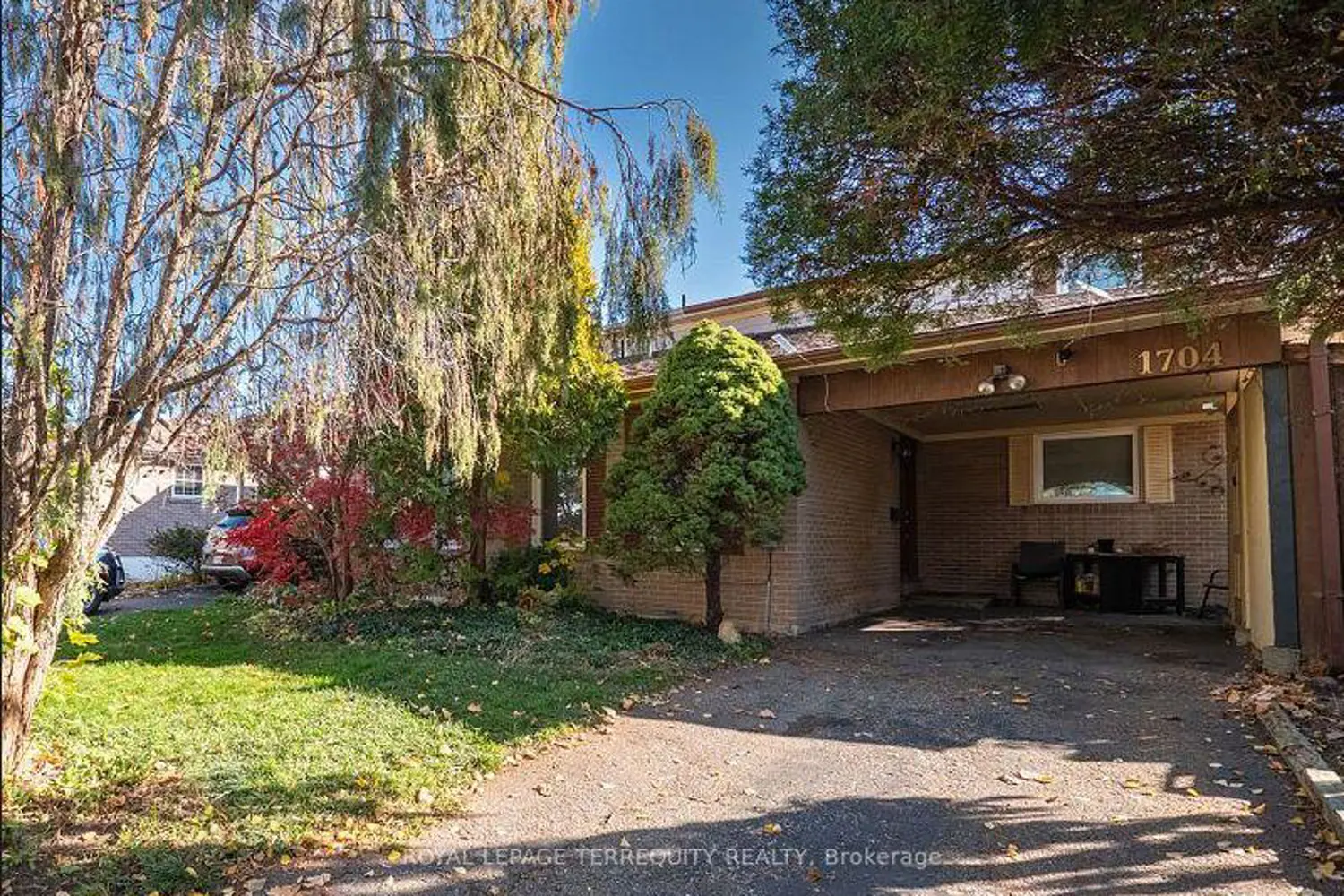 1704 Oberon Crescent