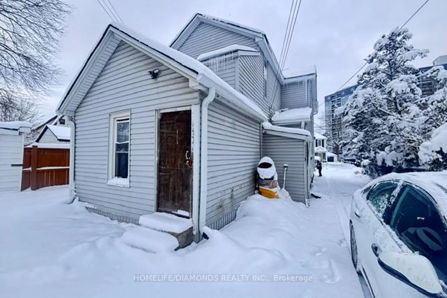 Additional image 9 of 4908 St Lawrence Avenue