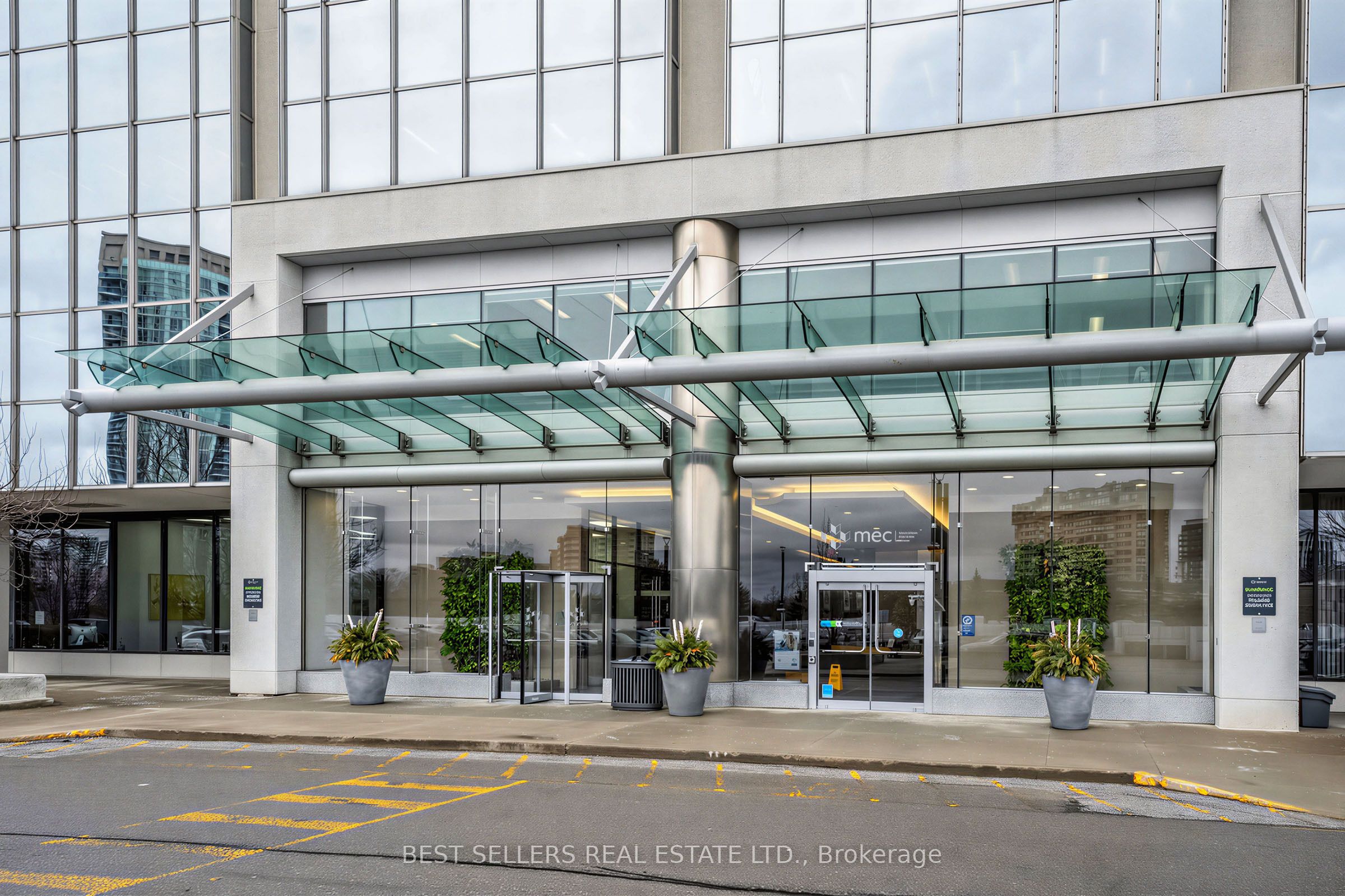 Additional image 3 of 150-4 Robert Speck Parkway, Mississauga, ON, L4Z 1S1