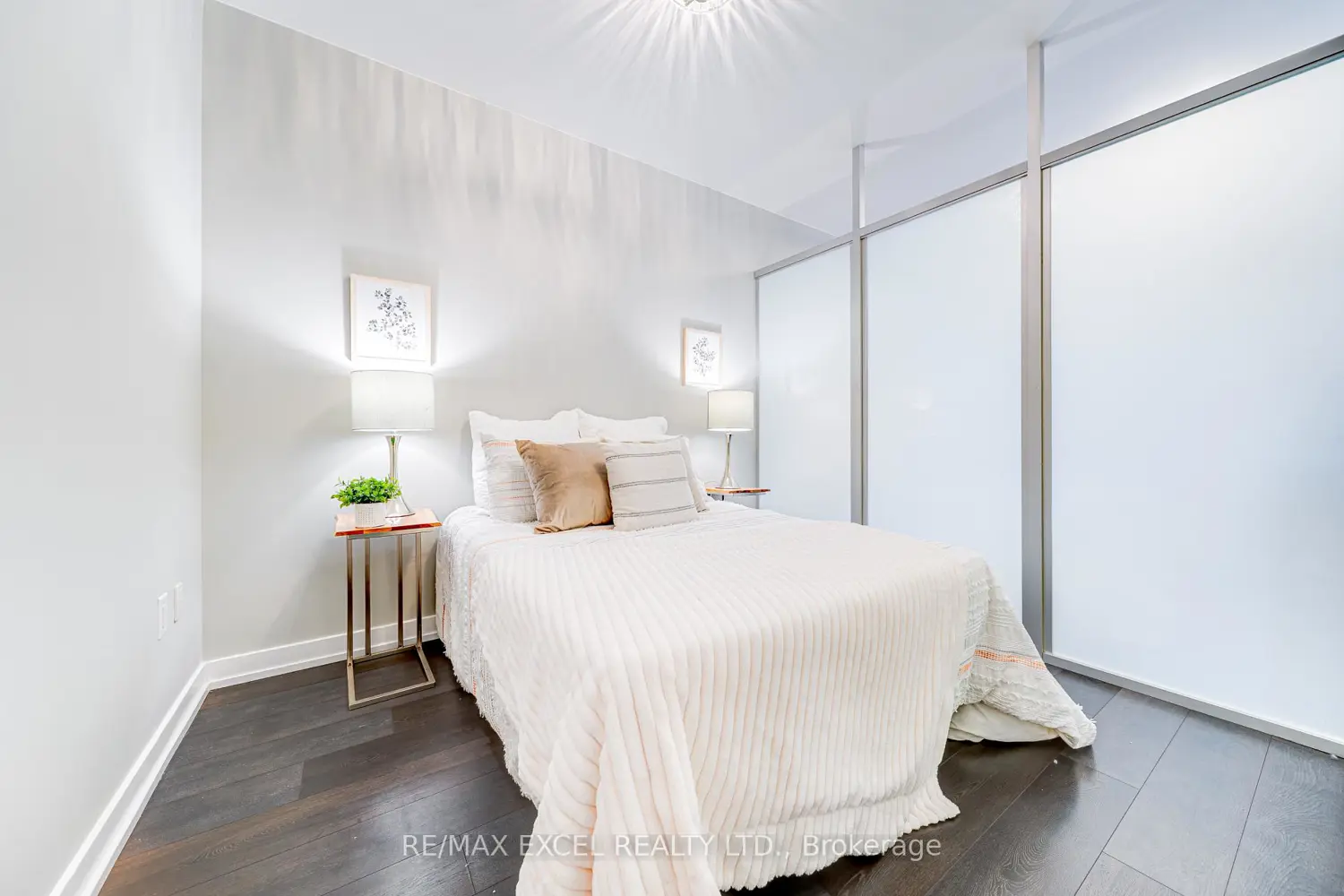 Additional image 13 of 426 University Avenue 1705