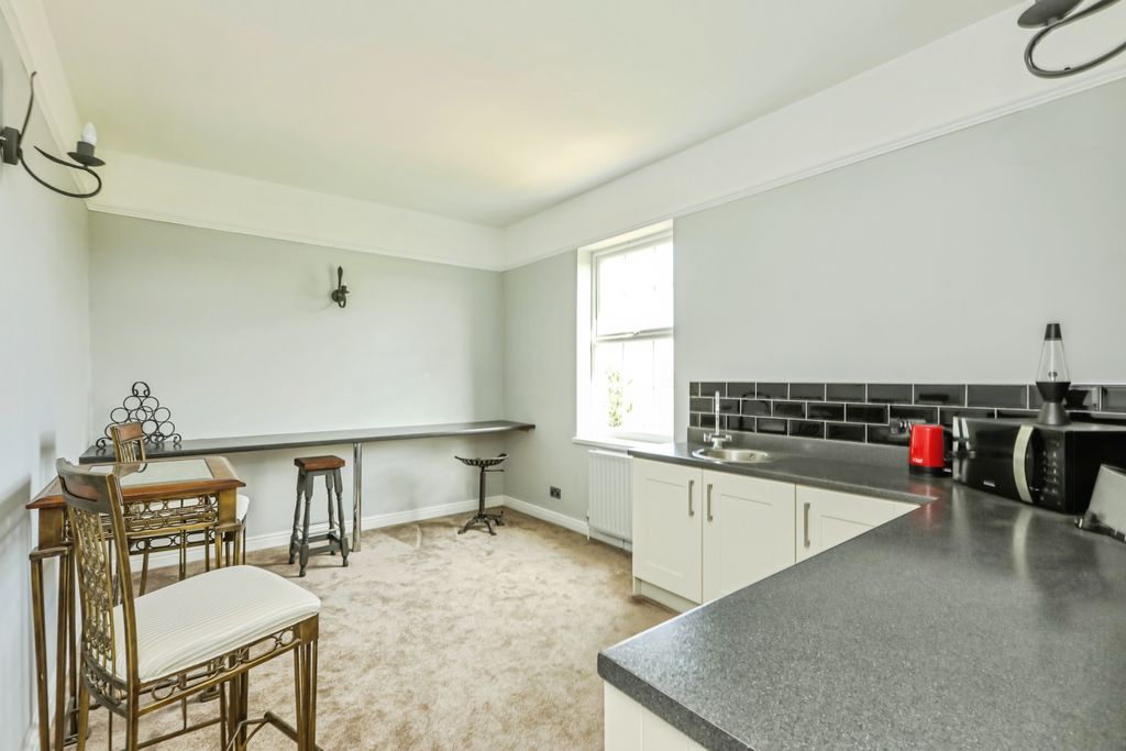 Additional image 17 of 7 bed detached house for sale94, Welham Road, Retford DN22