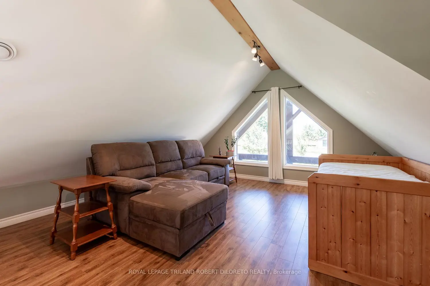 Additional image 12 of 22910 Highbury Avenue