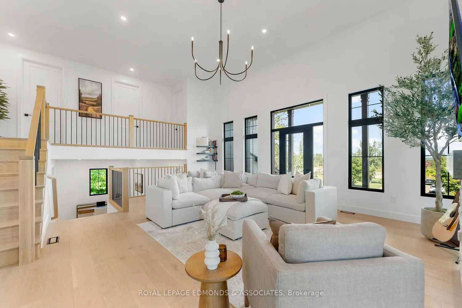 Additional image 7 of 578 Melton Street