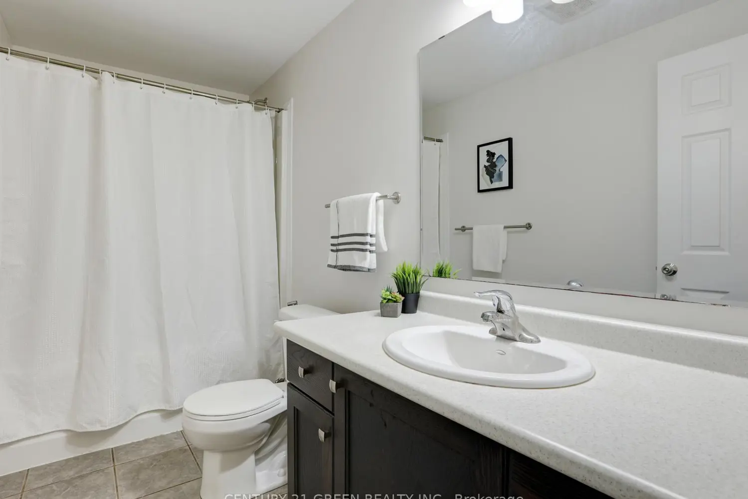 Additional image 16 of 1989 Ottawa Street 23G