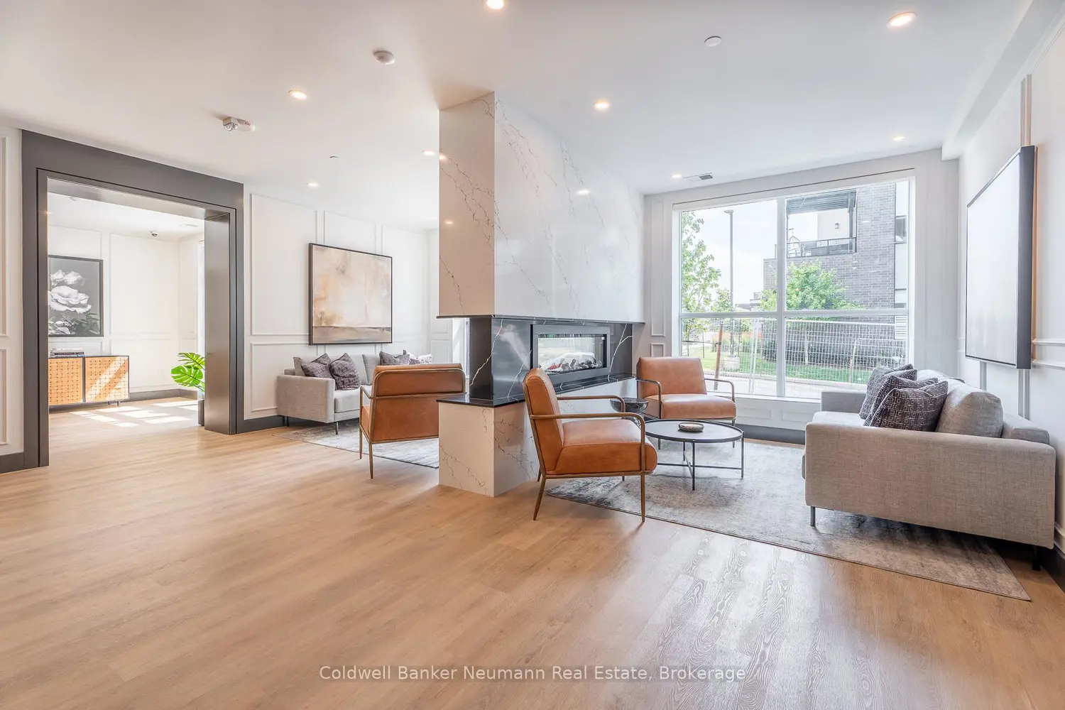 Additional image 13 of 1882 Gordon Street 308