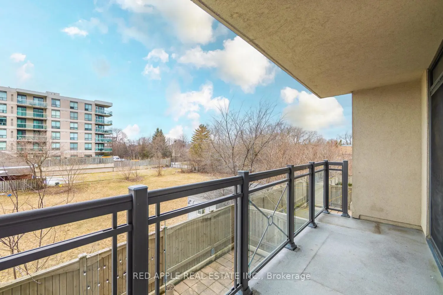 Additional image 11 of 872 Sheppard Avenue 213