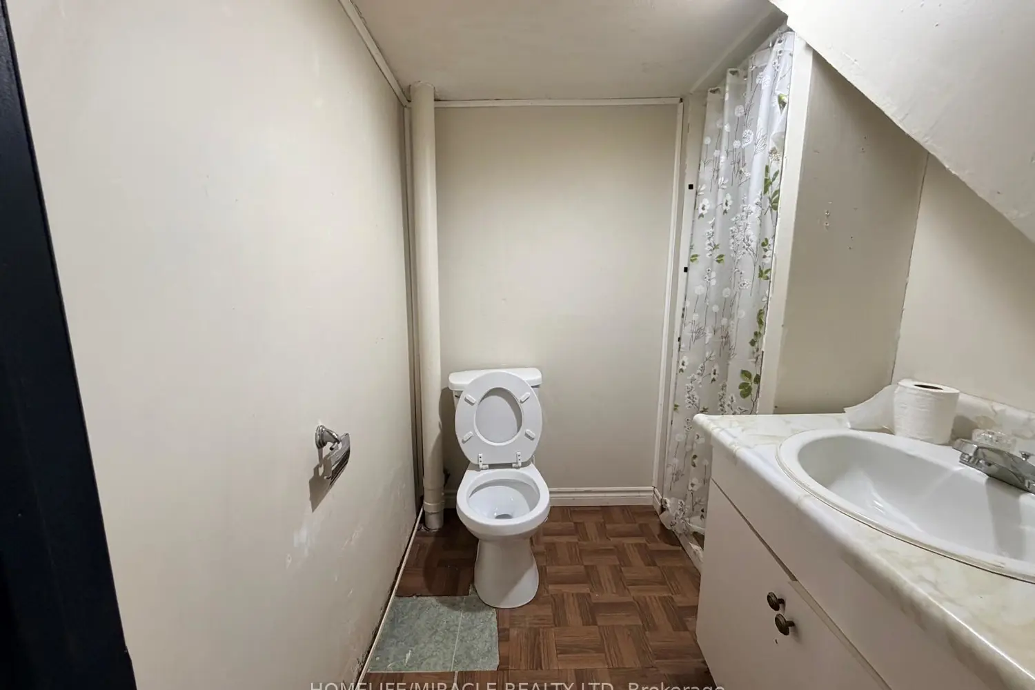 Additional image 14 of 1391 Fenelon Crescent