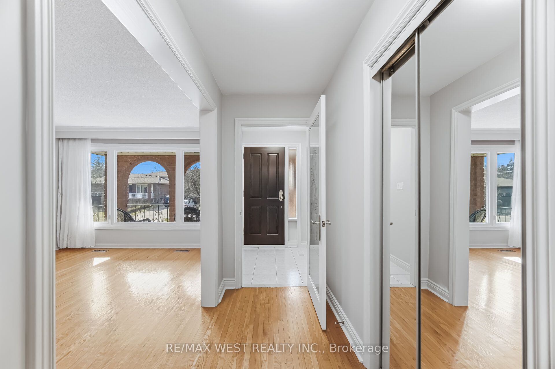 Additional image 3 of 6 Disan Court, Toronto, ON, M9V 4A7