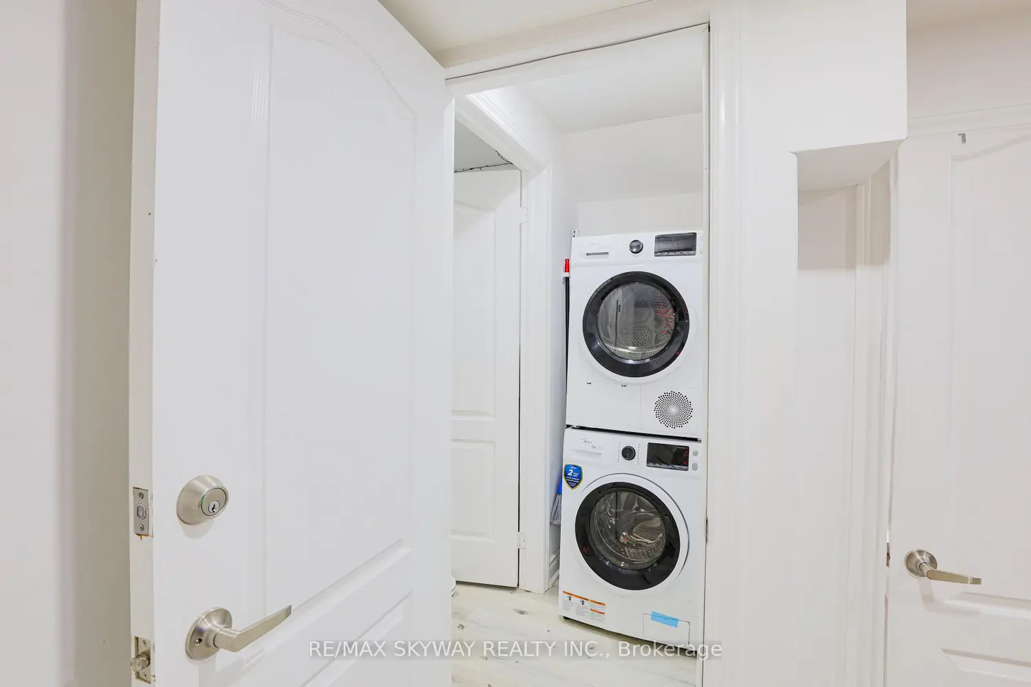 Additional image 8 of 379 Valleyway Drive