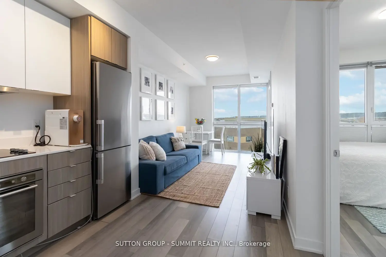 Additional image 6 of 5220 Dundas Street D422