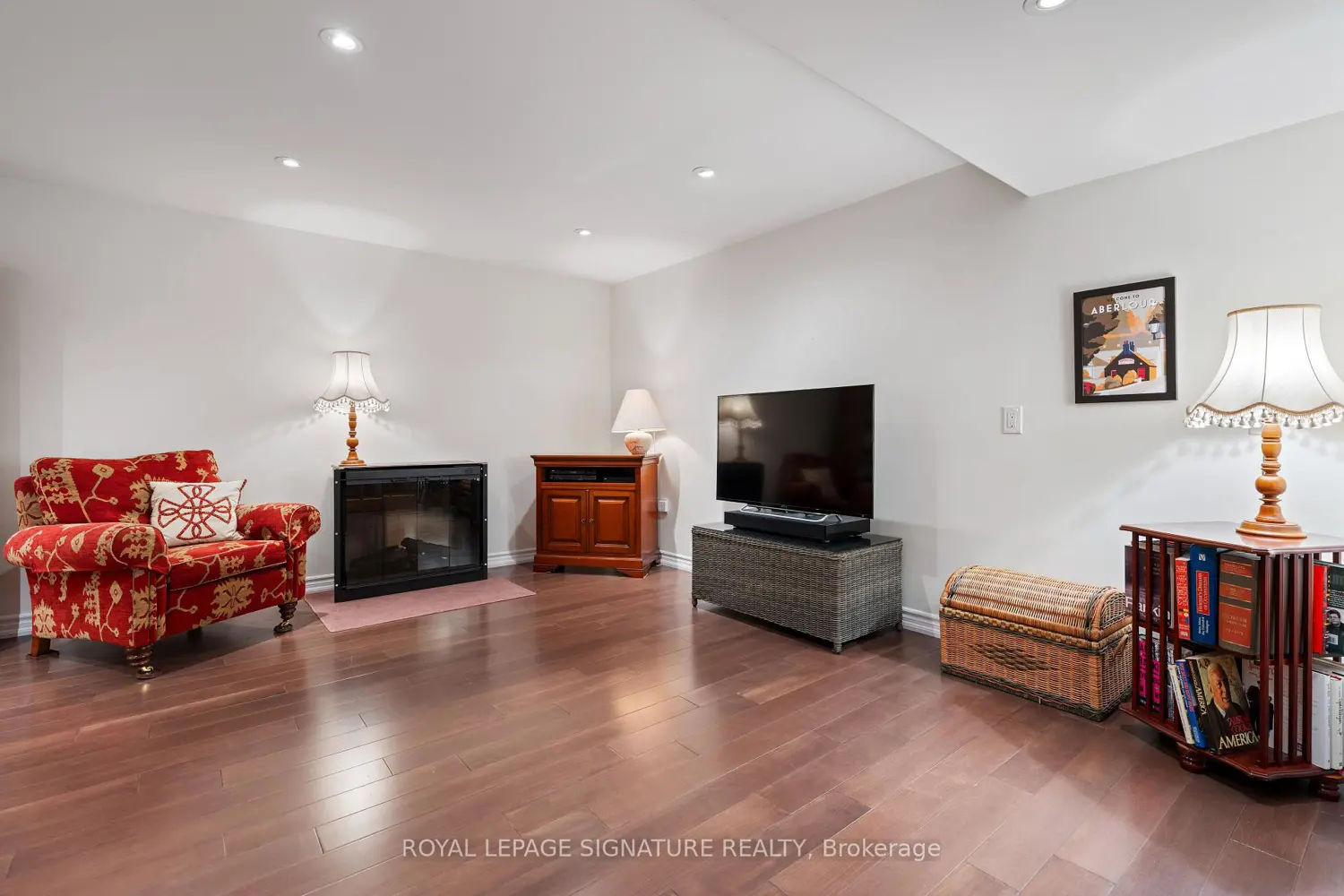 Additional image 17 of 64 Newport Lane