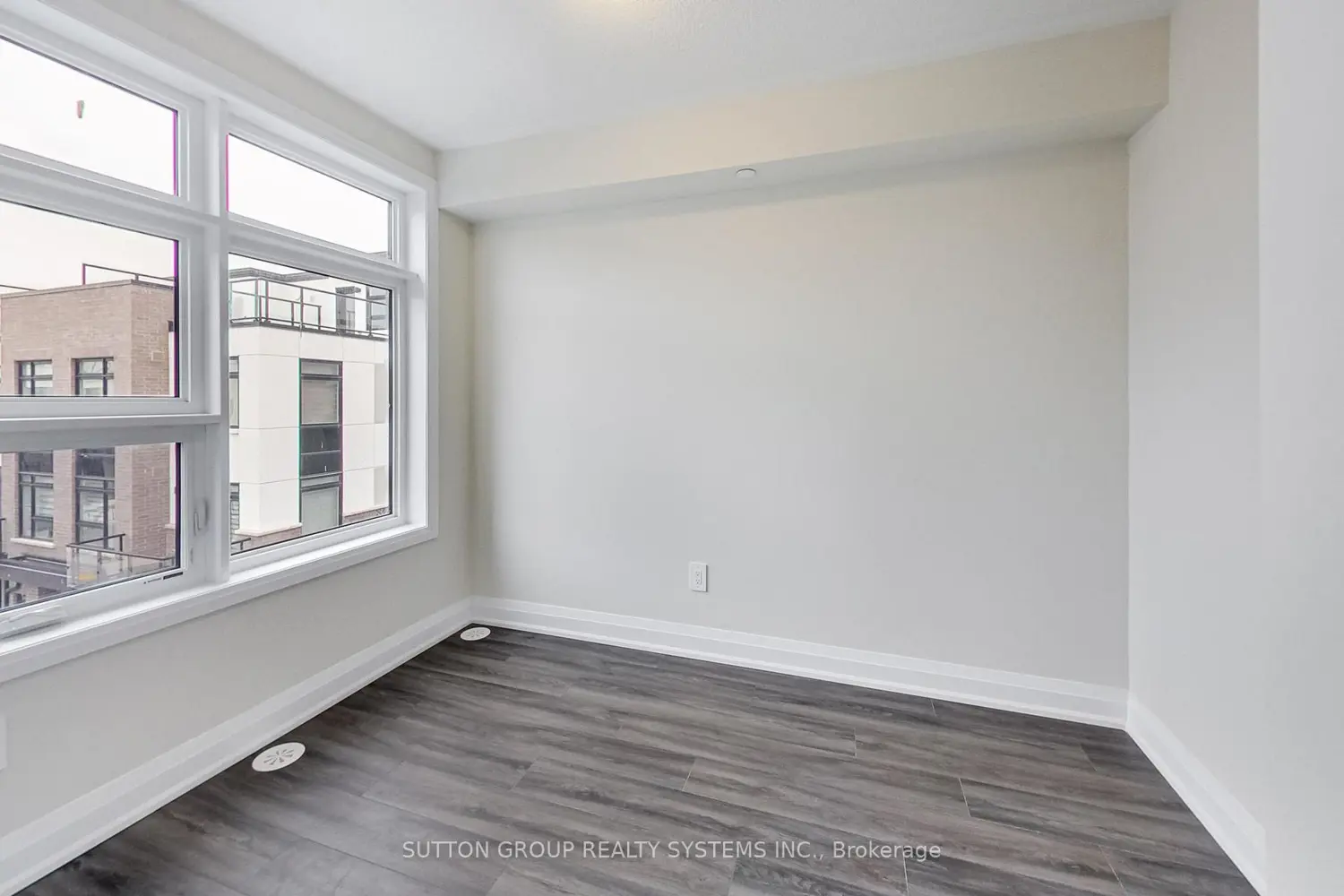 Additional image 17 of 1581 Rose Way 114