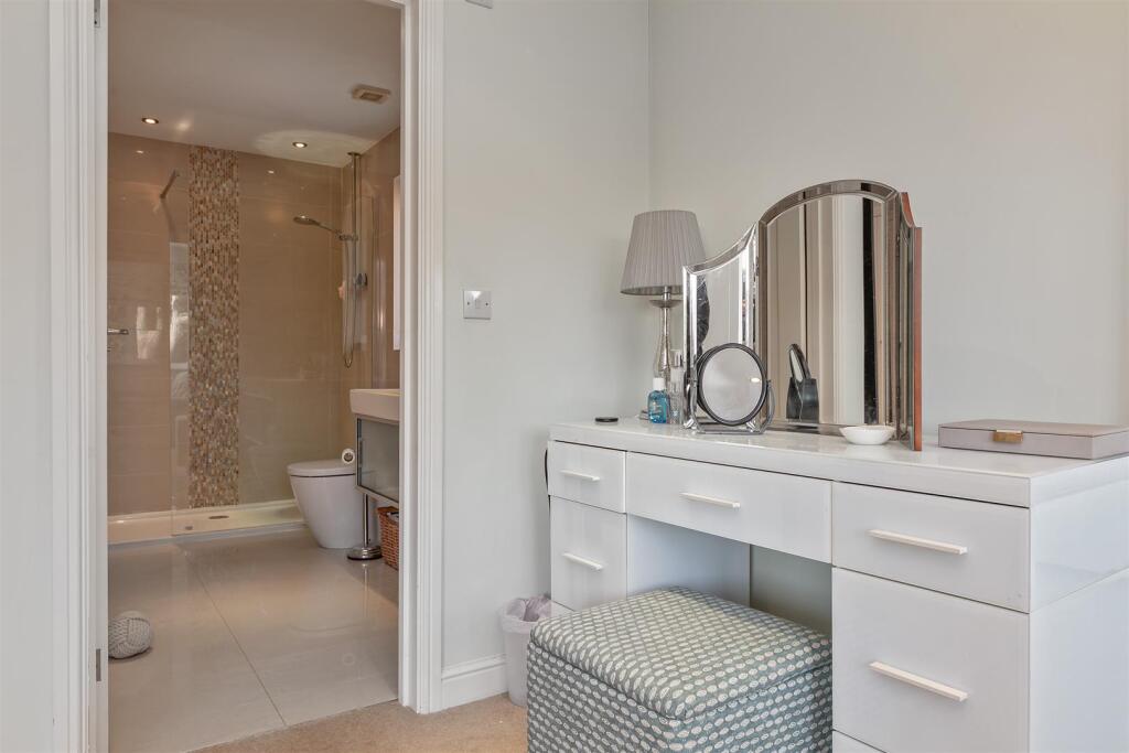 Additional image 19 of Sunderland Avenue, St. Albans