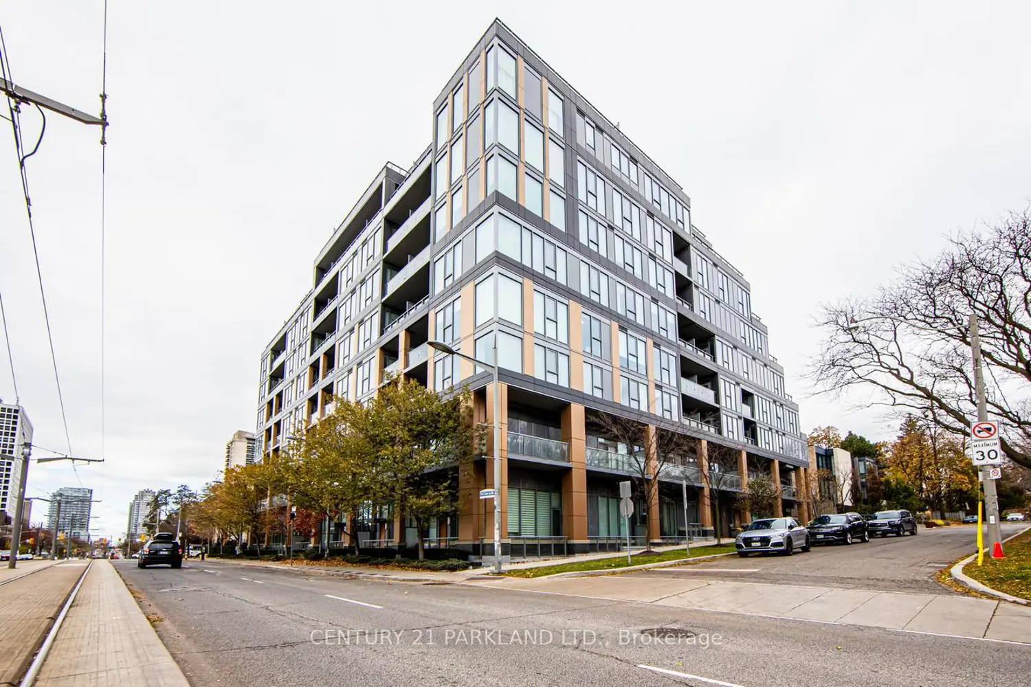 6 Parkwood Avenue 312