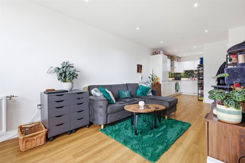 George Court, Gallions Reach, Newham E16
