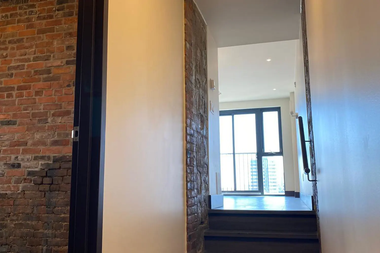 Additional image 9 of 121 King Street 408