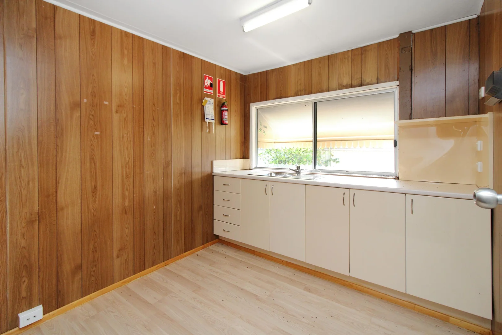 Additional image 12 of 40-44 Seymour St, Cloncurry QLD 4824