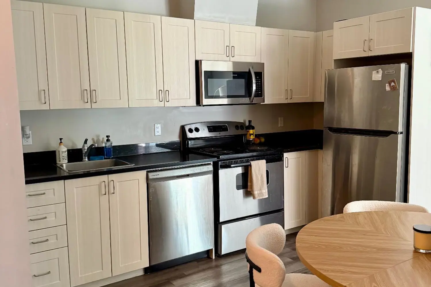 Additional image 4 of 501 Frontenac Street 218