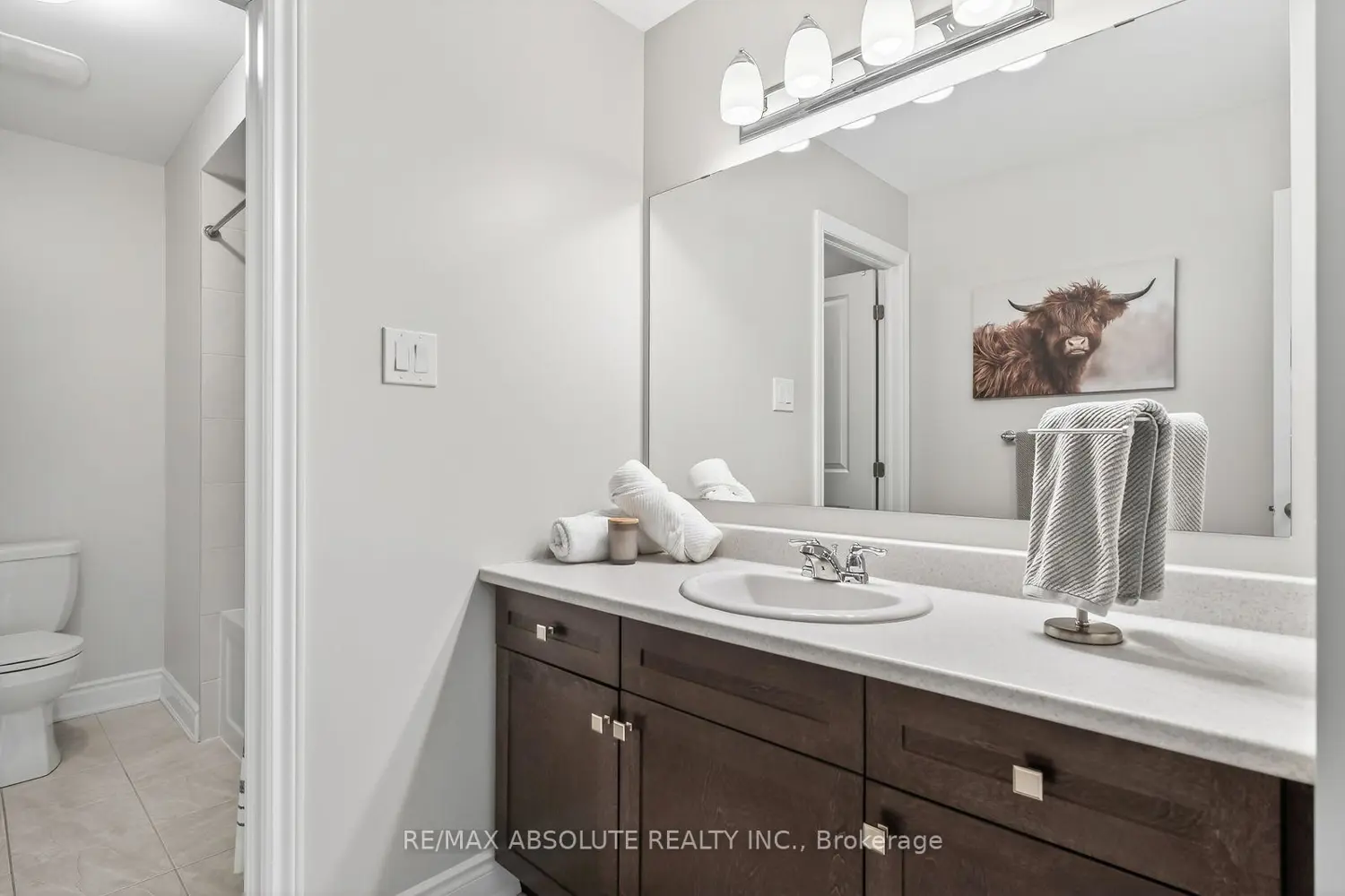 Additional image 14 of 1008 Manege Street