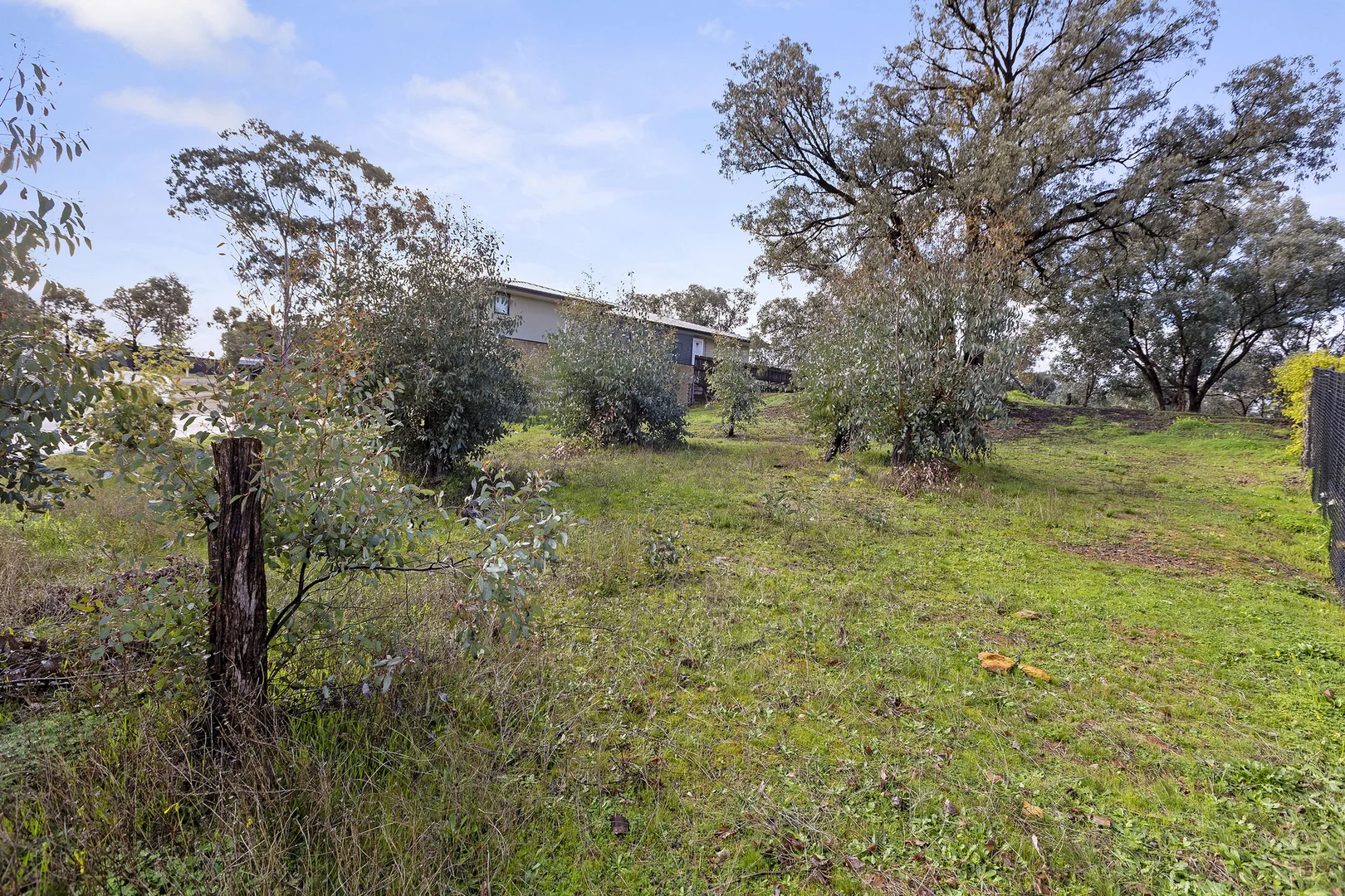 Additional image 3 of 21 Sandstone Rise, Strathdale VIC 3550