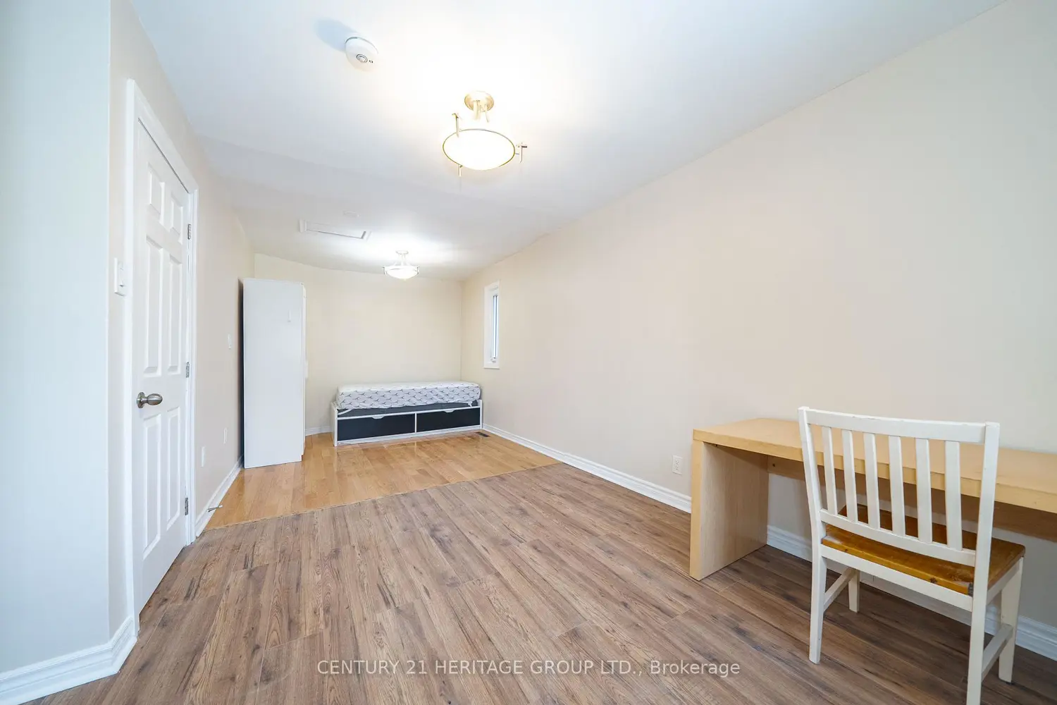 Additional image 5 of 215 Keele Street
