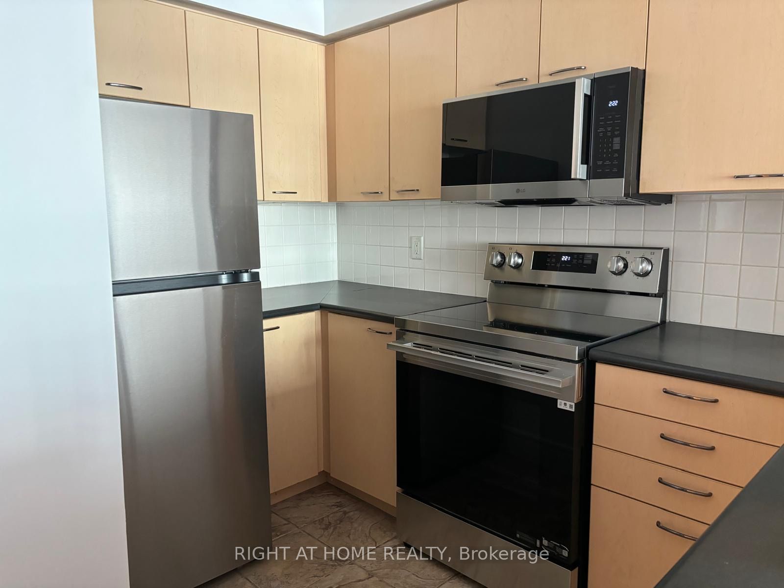 Additional image 5 of 312-48 Suncrest Boulevard, Markham, ON, L3T 7Y5