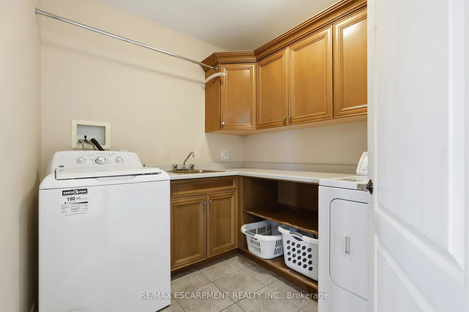 Additional image 12 of 4 Lakeside Drive