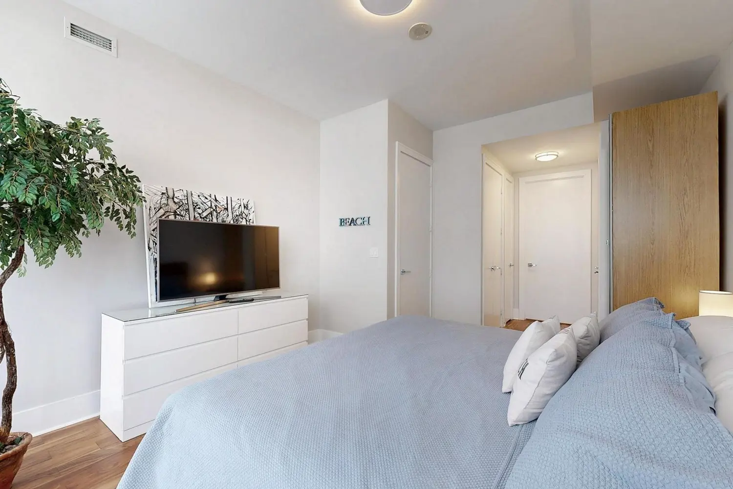 Additional image 11 of 29 Queens Quay 401