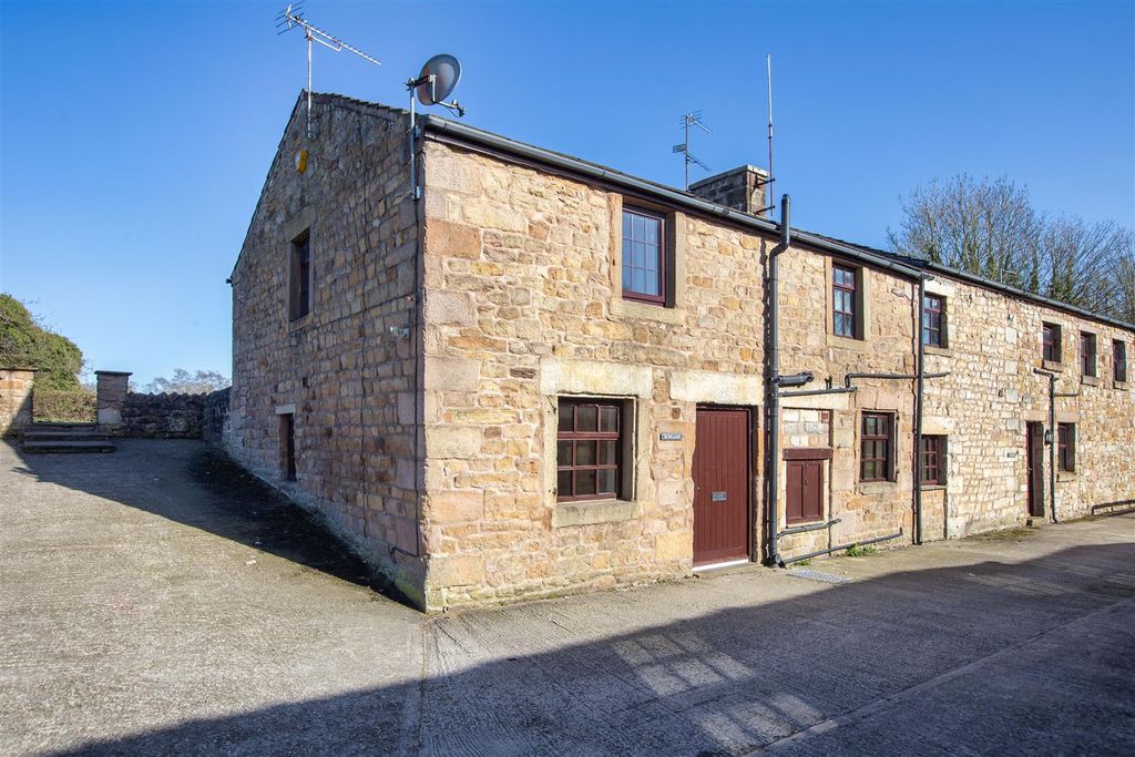 2 bed flat for salePotters Brook, Bay Horse, Lancaster LA2