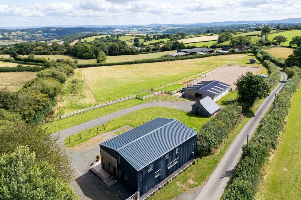 4 bed equestrian for saleMichaelchurch Escley, Hereford HR2