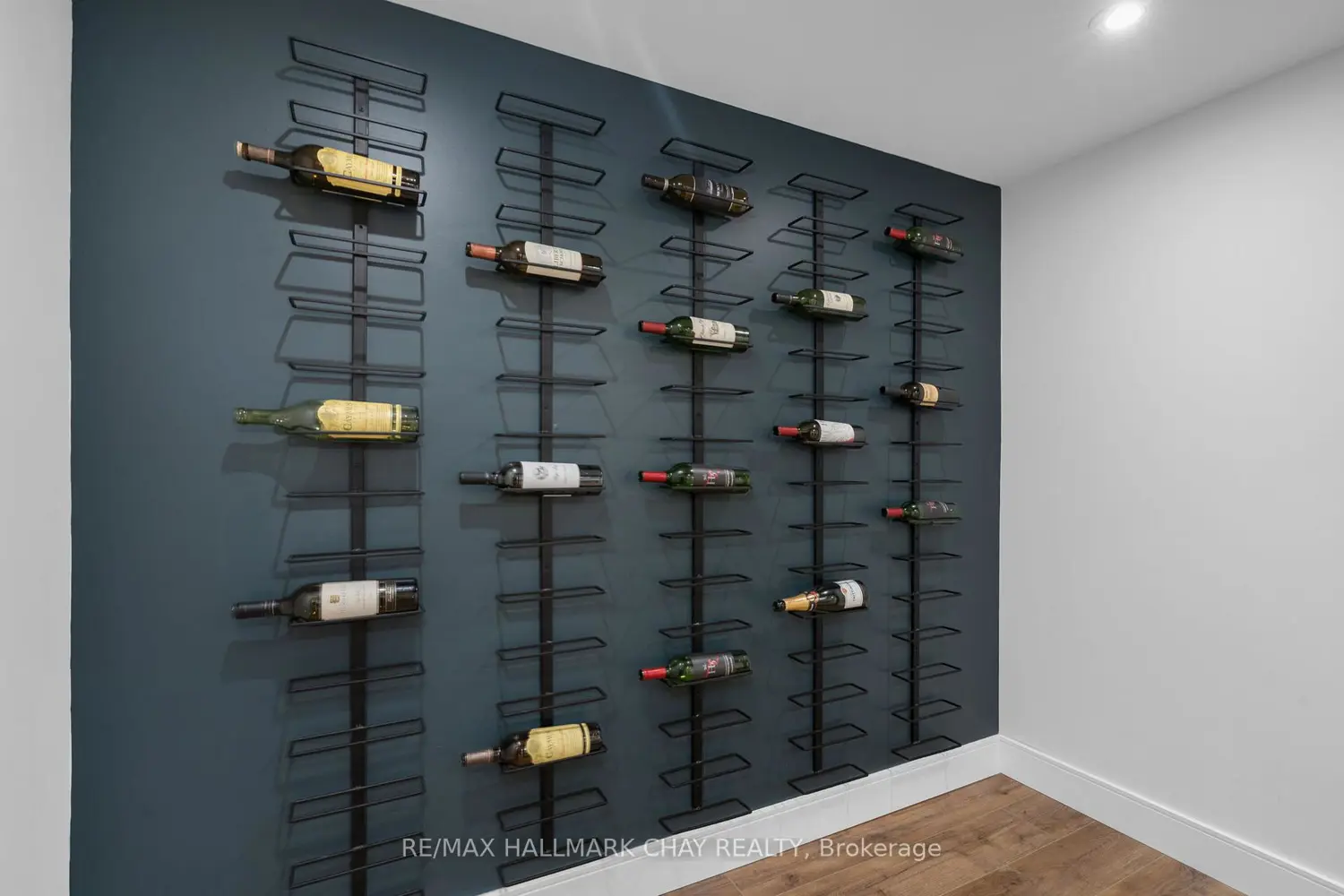 Additional image 14 of 98 Shanty Bay Road