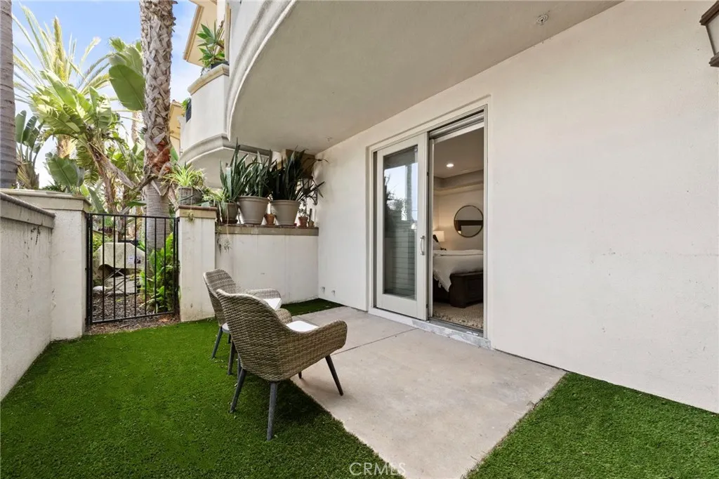 Additional image 89 of 401 Bernard Street Unit 211, Costa Mesa, CA 92627