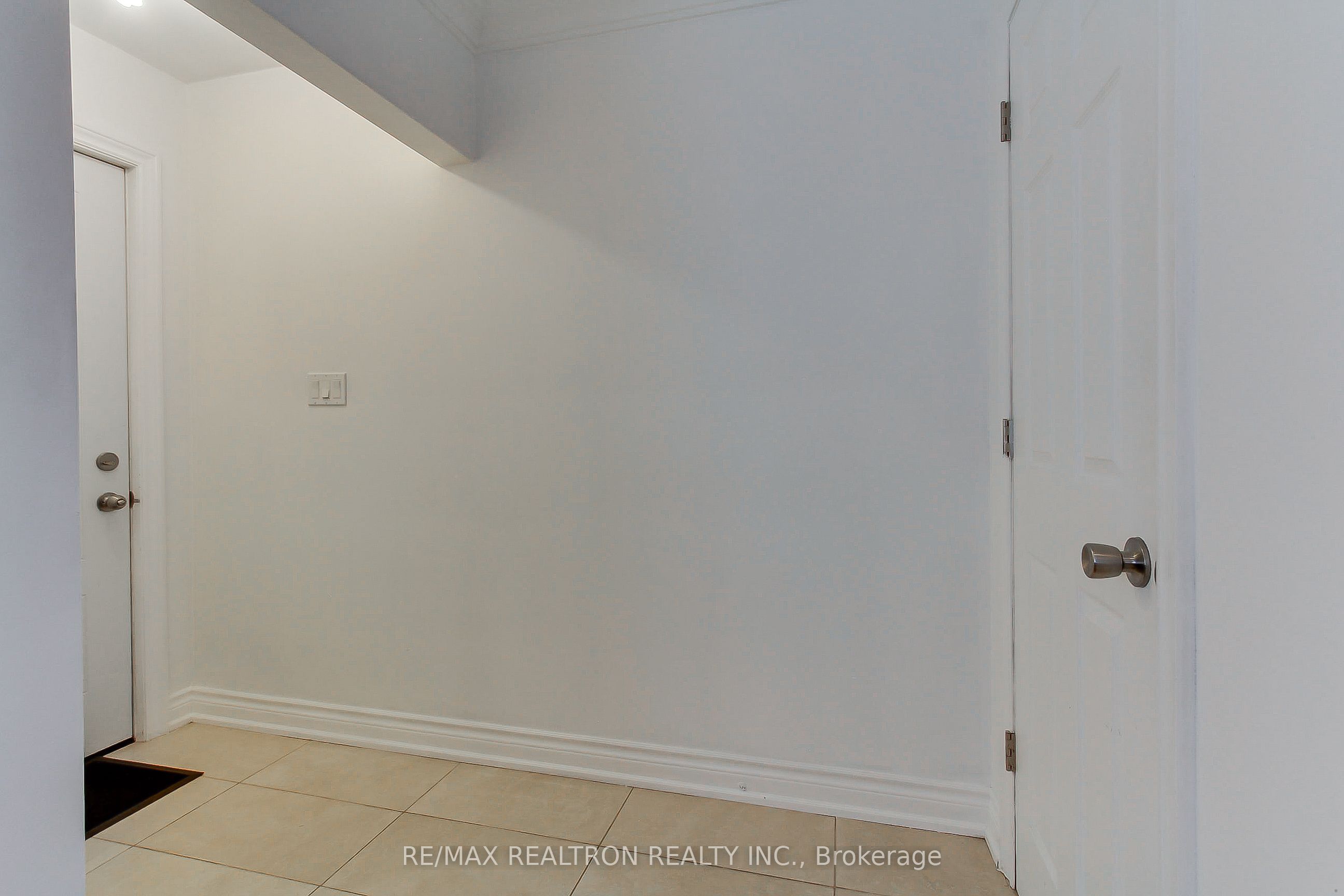 Additional image 2 of 36 Farr Avenue, East Gwillimbury, ON, L0G 1V0