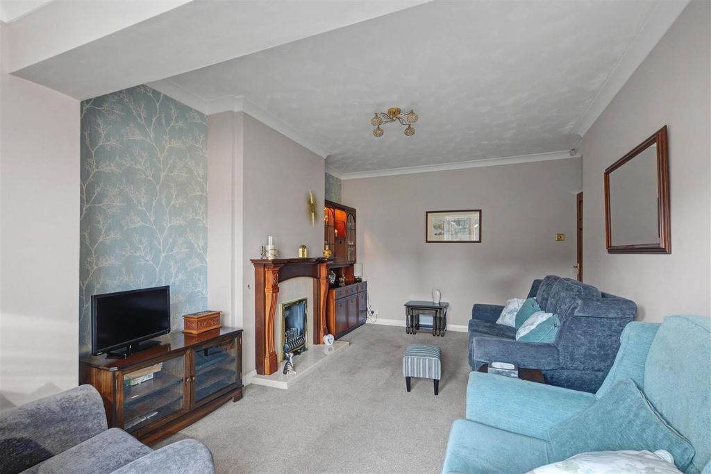 Additional image 7 of 3 bed semi-detached house for saleFarm Road, Chilwell, Nottingham NG9