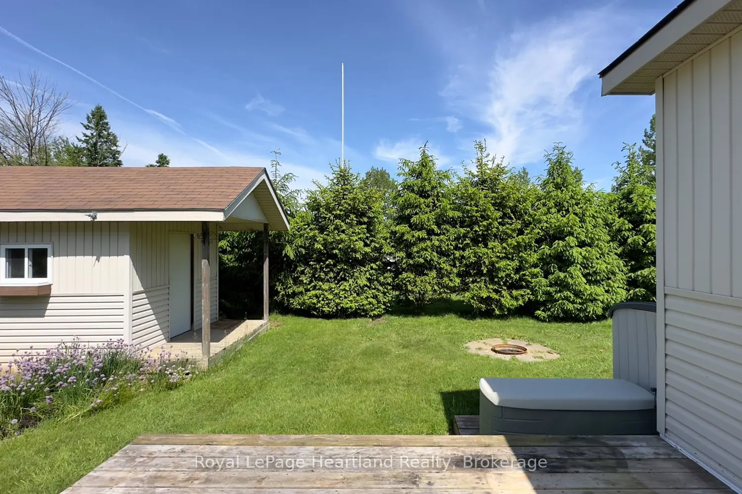 Additional image 6 of 77307 Bluewater Highway 49