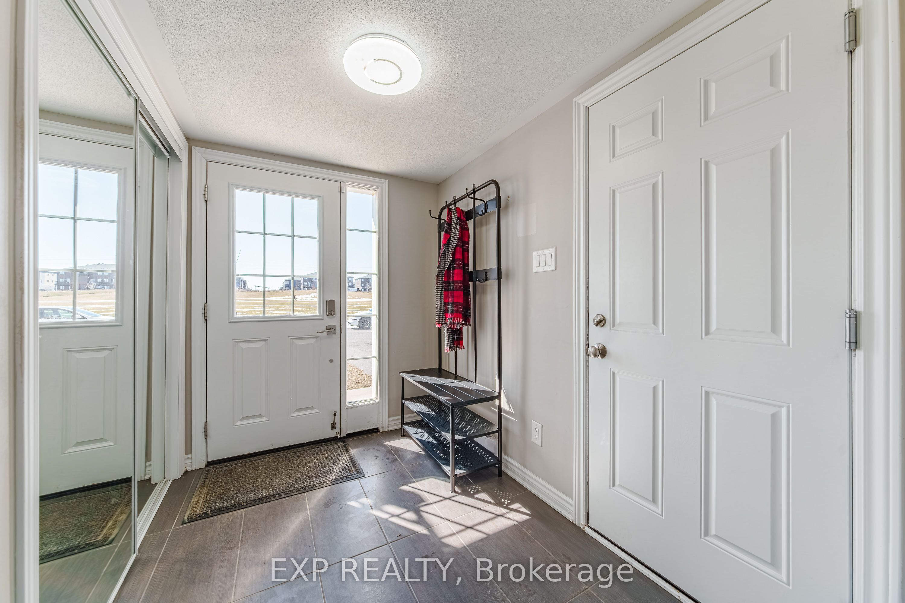 Additional image 3 of 523 Ensatina Crescent, Ottawa, ON, K2J 6H4