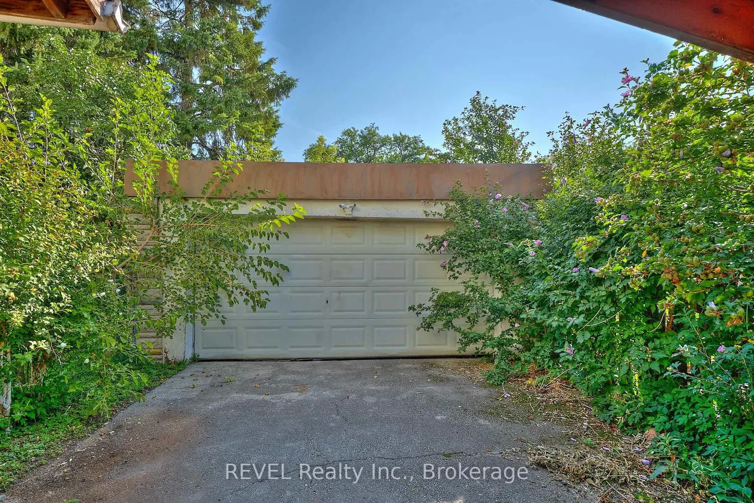 Additional image 16 of 5806 Prince Edward Avenue