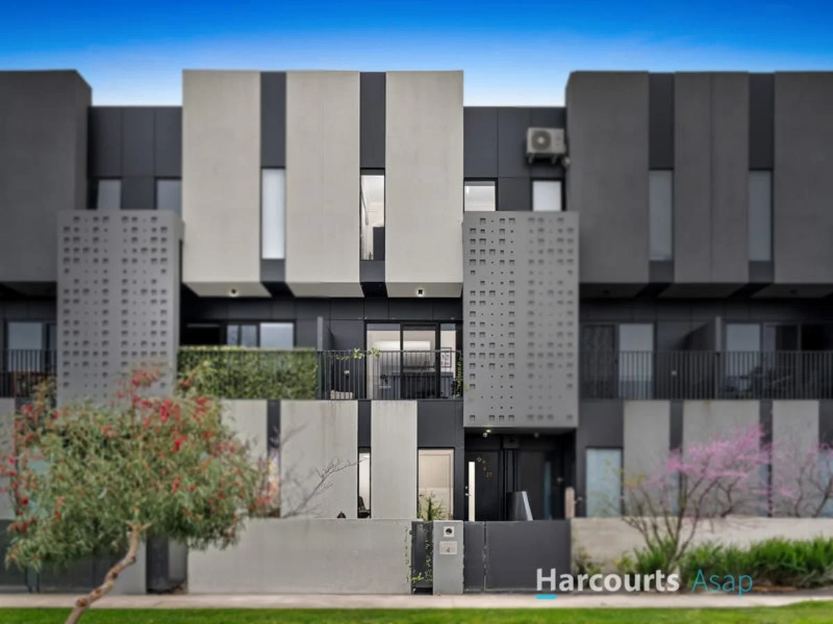 4/27 Hornsby Street, Dandenong VIC 3175