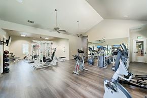 Additional image 5 of 1325 E. Foxhill Dr, Fresno, CA, 93720
