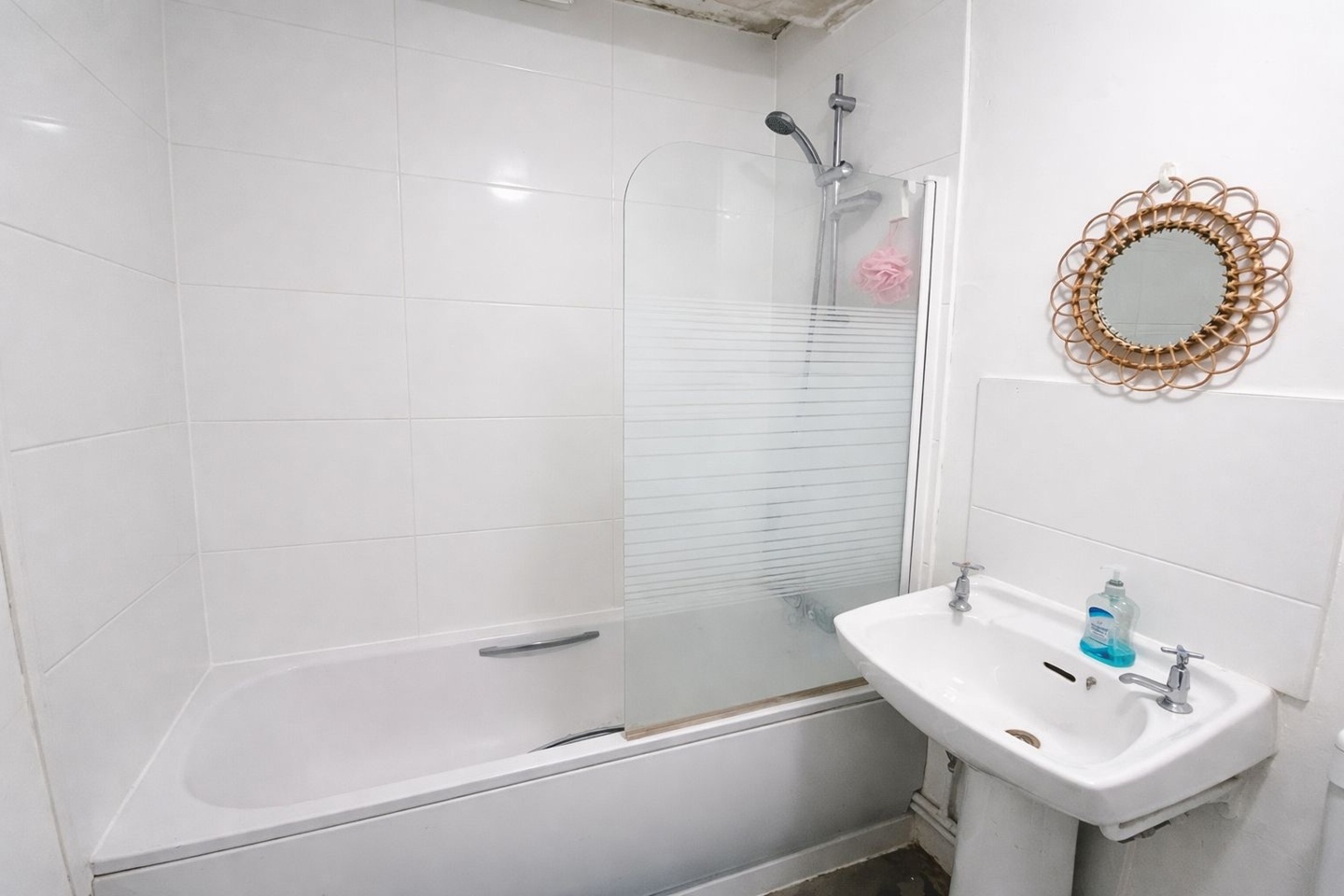 Additional image 7 of Room in a Shared Flat, Rolls Road, SE1, N1 7GU