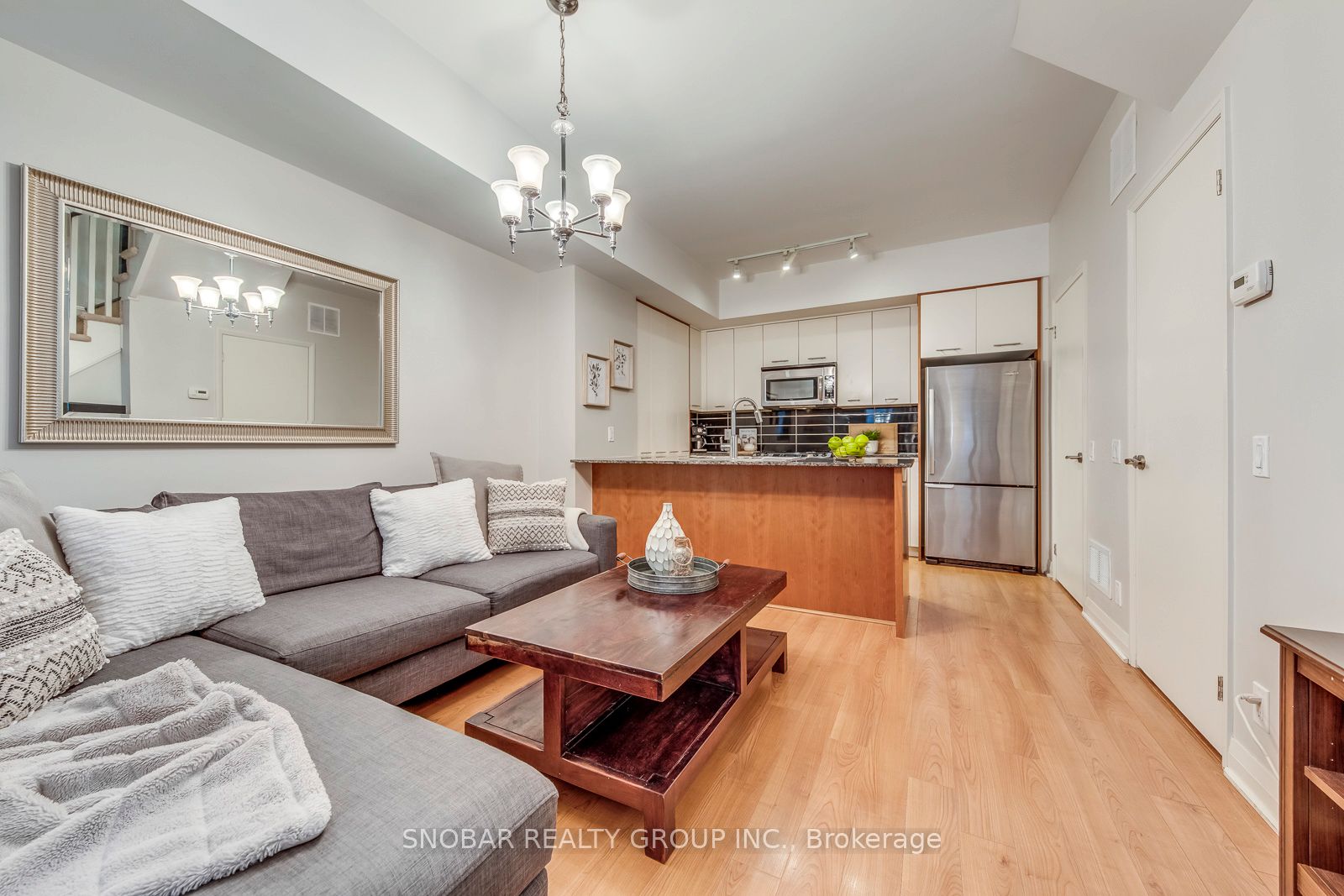 Additional image 6 of 21-19 Valhalla Inn Road, Toronto, ON, M9B 0B3