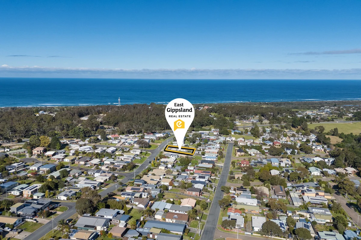 Additional image 4 of 21 McCullough Street, Lakes Entrance VIC 3909