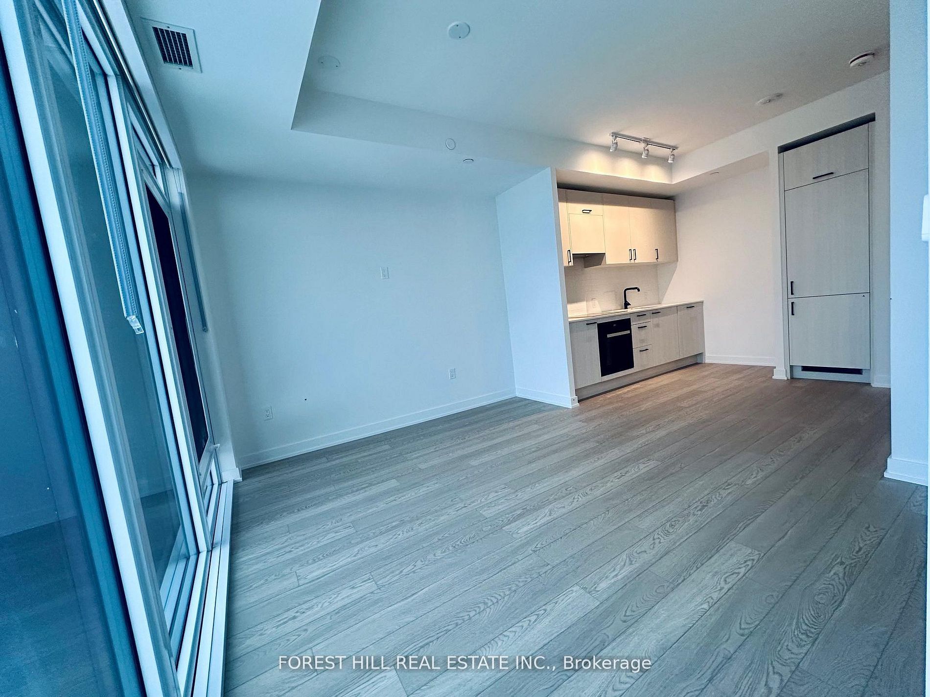 Additional image 6 of 2818-1 Quarrington Lane, Toronto, ON, M3C 0S4